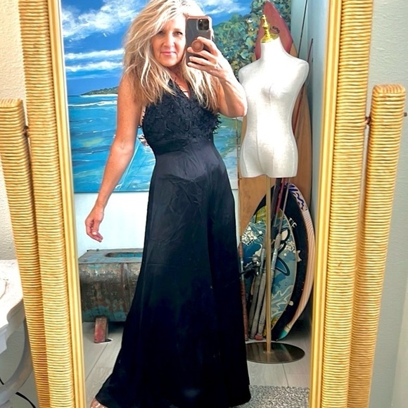 🔥VTG Florence White,Black-Satin,Halter-Neck,Jumpsuit,Compare On-Line, EUC, 4 - Picture 3 of 17